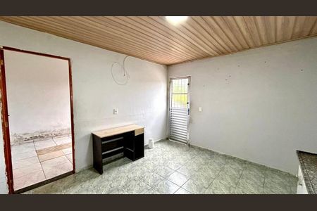 Casa para alugar com 75m², 2 quartos e 1 vaga