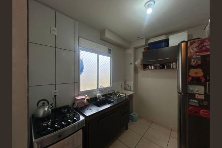 Apartamento à venda com 42m², 2 quartos e 2 vagas Apartamento à venda com 42m², 2 quartos e 2 vagasCozinha e Área de Serviço