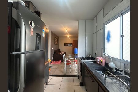 Apartamento à venda com 42m², 2 quartos e 2 vagas Apartamento à venda com 42m², 2 quartos e 2 vagasCozinha e Área de Serviço