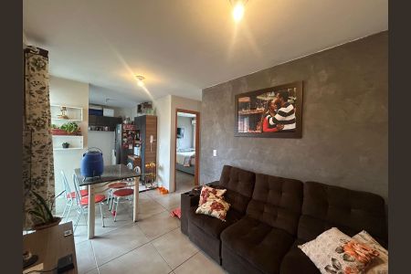 Sala de apartamento à venda com 2 quartos, 42m² em Estância Velha, Canoas