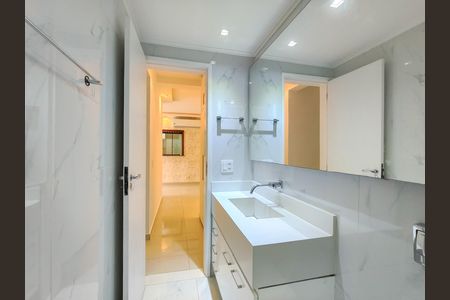 Apartamento à venda com 70m², 2 quartos e 1 vaga Apartamento à venda com 70m², 2 quartos e 1 vagaBanheiro 1