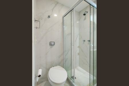 Apartamento à venda com 70m², 2 quartos e 1 vaga Apartamento à venda com 70m², 2 quartos e 1 vagaBanheiro 2