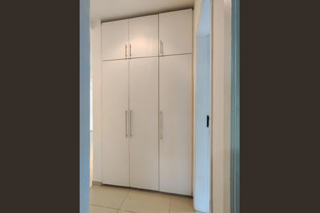 Apartamento à venda com 70m², 2 quartos e 1 vaga Apartamento à venda com 70m², 2 quartos e 1 vagaCorredor