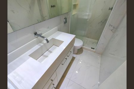 Apartamento à venda com 70m², 2 quartos e 1 vaga Apartamento à venda com 70m², 2 quartos e 1 vagaBanheiro 1