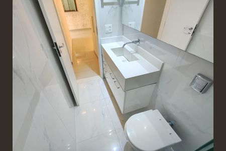 Apartamento à venda com 70m², 2 quartos e 1 vaga Apartamento à venda com 70m², 2 quartos e 1 vagaBanheiro 1