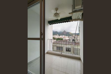 Apartamento à venda com 70m², 2 quartos e 1 vaga Apartamento à venda com 70m², 2 quartos e 1 vagaVaranda da Sala
