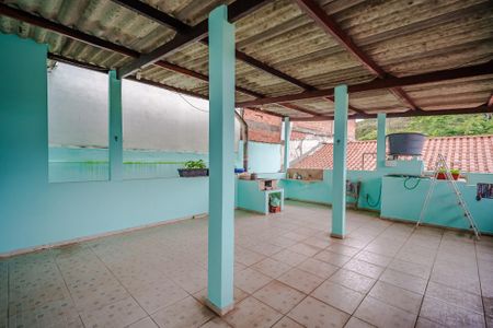 Casa à venda com 380m², 5 quartos e 3 vagas Casa à venda com 380m², 5 quartos e 3 vagasSalão de Festas