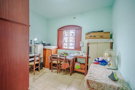 Casa à venda com 380m², 5 quartos e 3 vagas Casa à venda com 380m², 5 quartos e 3 vagasQuarto 1