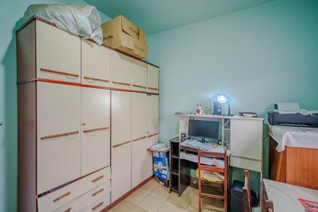 Casa à venda com 380m², 5 quartos e 3 vagas Casa à venda com 380m², 5 quartos e 3 vagasQuarto 1