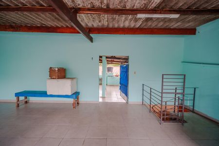 Casa à venda com 380m², 5 quartos e 3 vagas Casa à venda com 380m², 5 quartos e 3 vagasVaranda