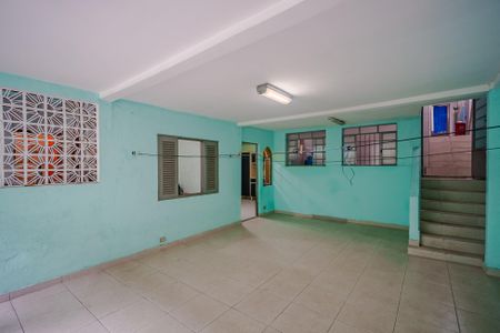 Casa à venda com 380m², 5 quartos e 3 vagas Casa à venda com 380m², 5 quartos e 3 vagasÁrea de Serviço