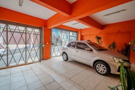 Casa à venda com 380m², 5 quartos e 3 vagas Casa à venda com 380m², 5 quartos e 3 vagasGaragem