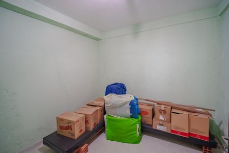 Casa à venda com 380m², 5 quartos e 3 vagas Casa à venda com 380m², 5 quartos e 3 vagasQuarto 4