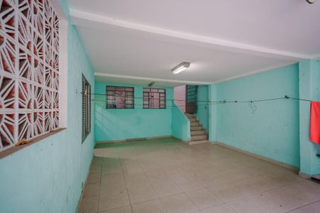 Casa à venda com 380m², 5 quartos e 3 vagas Casa à venda com 380m², 5 quartos e 3 vagasÁrea de Serviço