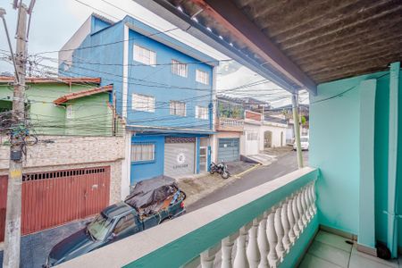 Casa à venda com 380m², 5 quartos e 3 vagas Casa à venda com 380m², 5 quartos e 3 vagasVaranda