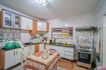 Casa à venda com 380m², 5 quartos e 3 vagas Casa à venda com 380m², 5 quartos e 3 vagasCozinha