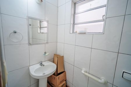Casa à venda com 380m², 5 quartos e 3 vagas Casa à venda com 380m², 5 quartos e 3 vagasLavabo