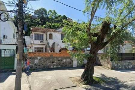 Apartamento para alugar com 120m², 2 quartos e 1 vaga