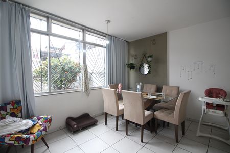 Sala de casa à venda com 3 quartos, 200m² em Curicica, Rio de Janeiro