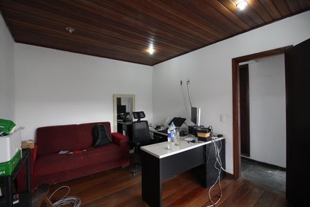 Casa à venda com 200m², 4 quartos e 1 vagaQuarto 3