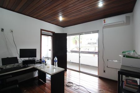 Casa à venda com 200m², 4 quartos e 1 vagaQuarto 3