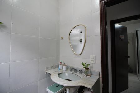 Casa à venda com 200m², 4 quartos e 1 vagaBanheiro Social 2