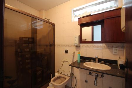 Casa à venda com 200m², 4 quartos e 1 vagaBanheiro Social 1