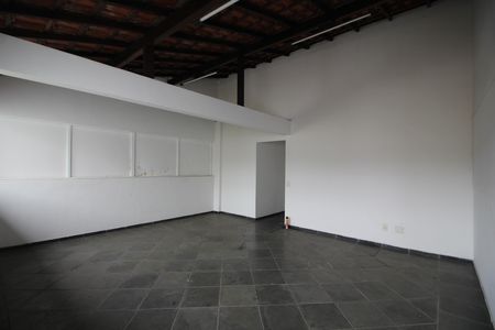 Casa à venda com 200m², 4 quartos e 1 vagaTerraço