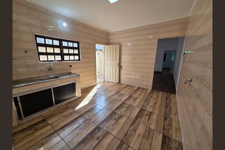 Casa para alugar com 104m², 2 quartos e 2 vagas Casa para alugar com 104m², 2 quartos e 2 vagasCozinha