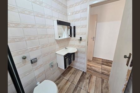 Casa para alugar com 104m², 2 quartos e 2 vagas Casa para alugar com 104m², 2 quartos e 2 vagasBanheiro da Suíte 1