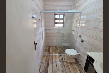 Casa para alugar com 104m², 2 quartos e 2 vagas Casa para alugar com 104m², 2 quartos e 2 vagasBanheiro da Suíte 1
