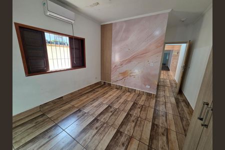 Casa para alugar com 104m², 2 quartos e 2 vagas Casa para alugar com 104m², 2 quartos e 2 vagasSuíte 1