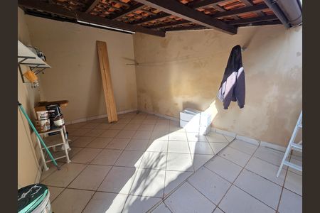 Casa para alugar com 104m², 2 quartos e 2 vagas Casa para alugar com 104m², 2 quartos e 2 vagasÁrea de Serviço