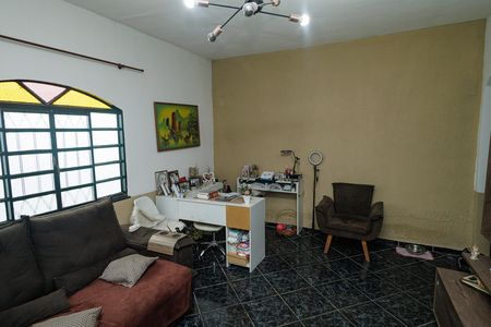 Sala de casa para alugar com 3 quartos, 200m² em Guaratiba, Rio de Janeiro
