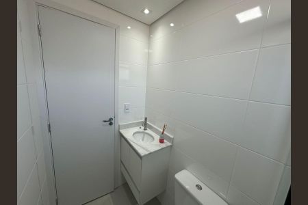 Apartamento para alugar com 57m², 2 quartos e 1 vaga Apartamento para alugar com 57m², 2 quartos e 1 vagaBanheiro