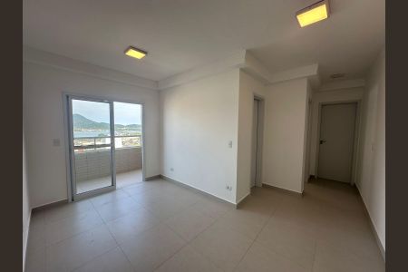 Sala de apartamento para alugar com 2 quartos, 57m² em Parque Bitaru, São Vicente