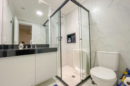 Apartamento à venda com 118m², 3 quartos e 2 vagas Apartamento à venda com 118m², 3 quartos e 2 vagasBanheiro da Suíte 2