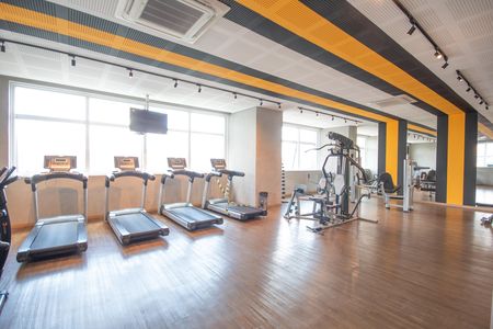 Apartamento à venda com 118m², 3 quartos e 2 vagas Apartamento à venda com 118m², 3 quartos e 2 vagasÁrea comum - Academia
