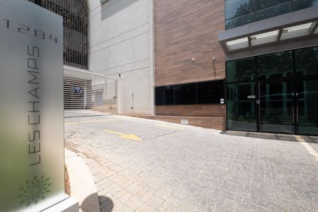 Apartamento à venda com 118m², 3 quartos e 2 vagas Apartamento à venda com 118m², 3 quartos e 2 vagasFachada