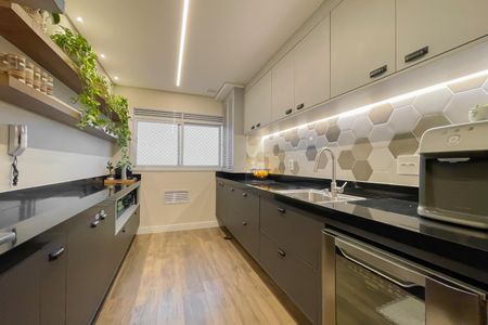 Apartamento à venda com 118m², 3 quartos e 2 vagas Apartamento à venda com 118m², 3 quartos e 2 vagasCozinha