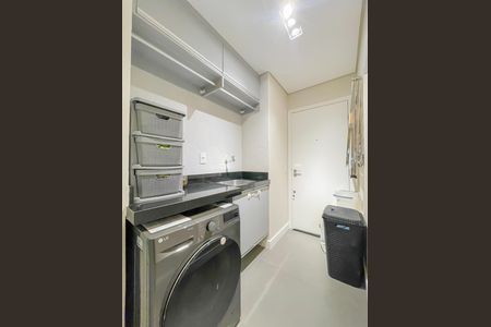 Apartamento à venda com 118m², 3 quartos e 2 vagas Apartamento à venda com 118m², 3 quartos e 2 vagasÁrea de Serviço