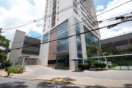 Apartamento à venda com 118m², 3 quartos e 2 vagas Apartamento à venda com 118m², 3 quartos e 2 vagasFachada