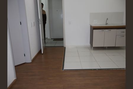 Sala de apartamento para alugar com 1 quarto, 35m² em Fazenda da Juta, São Paulo