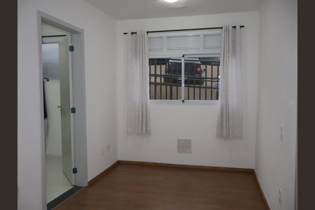 Apartamento para alugar com 1 quarto, 35m² em Fazenda da Juta, São Paulo