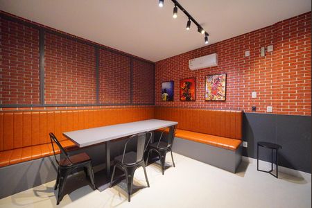 Apartamento para alugar com 53m², 1 quarto e 1 vagaBar
