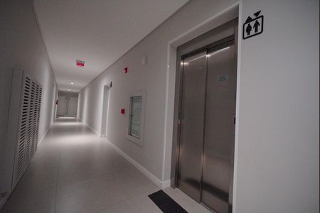 Apartamento para alugar com 53m², 1 quarto e 1 vagaElevador