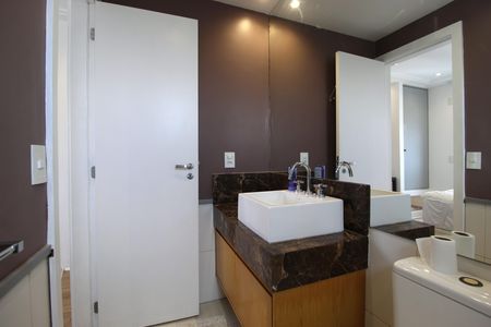 Apartamento para alugar com 96m², 2 quartos e 2 vagasBanheiro da Suíte