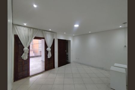Casa à venda com 134m², 3 quartos e 2 vagasSuíte 