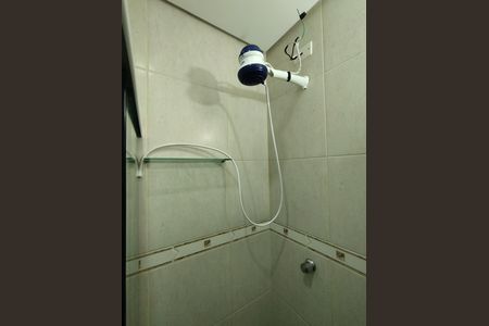 Casa à venda com 134m², 3 quartos e 2 vagasBanheiro - torneira
