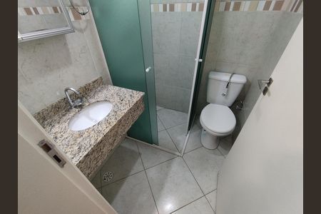 Casa à venda com 134m², 3 quartos e 2 vagasBanheiro - torneira
